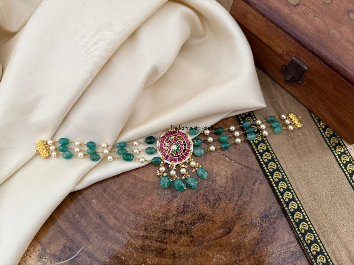 Jadau Navilu green beads choker