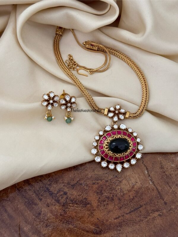 Jadau moissanite non idol pendant chain set