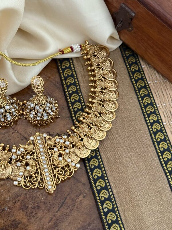 Traditional kundan kaasu necklace set