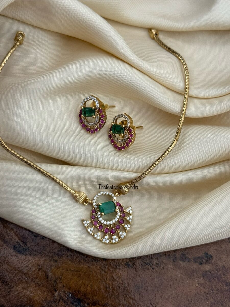 Simple AD pendant necklace set - Kids friendly