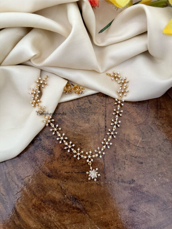 Floral diamonds necklace set - Kids friendly