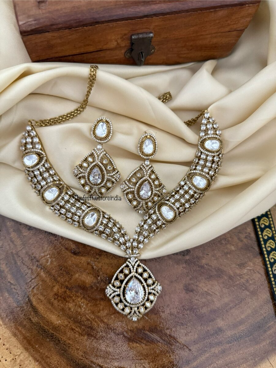 Grand White stones Victorian statement necklace set | Unique