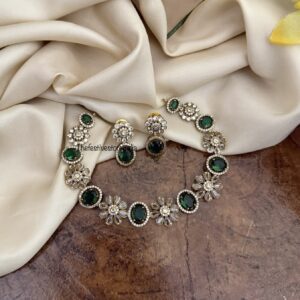 Floral Victorian necklace set - Emerald / Green