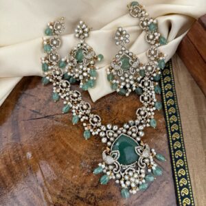 Mint mid length Victorian set - 30cms