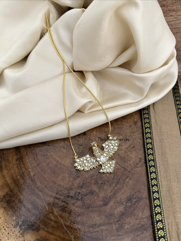 Jadau 47cms Unisex Garuda pendant chain