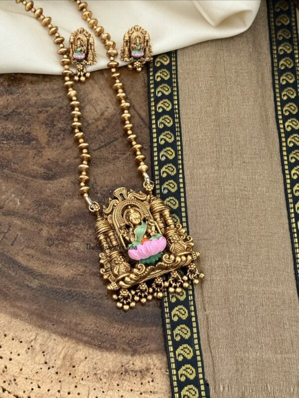 Meenakari Lakshmi gundumala set - 2