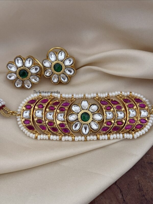 Mini Kemp Jadau choker with screwback earrings