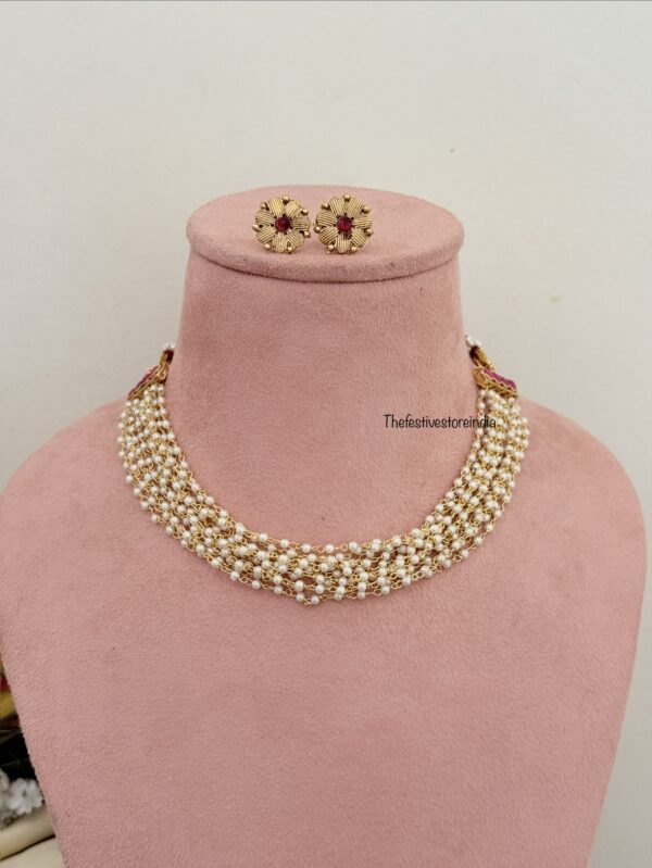 Short pearls necklace set