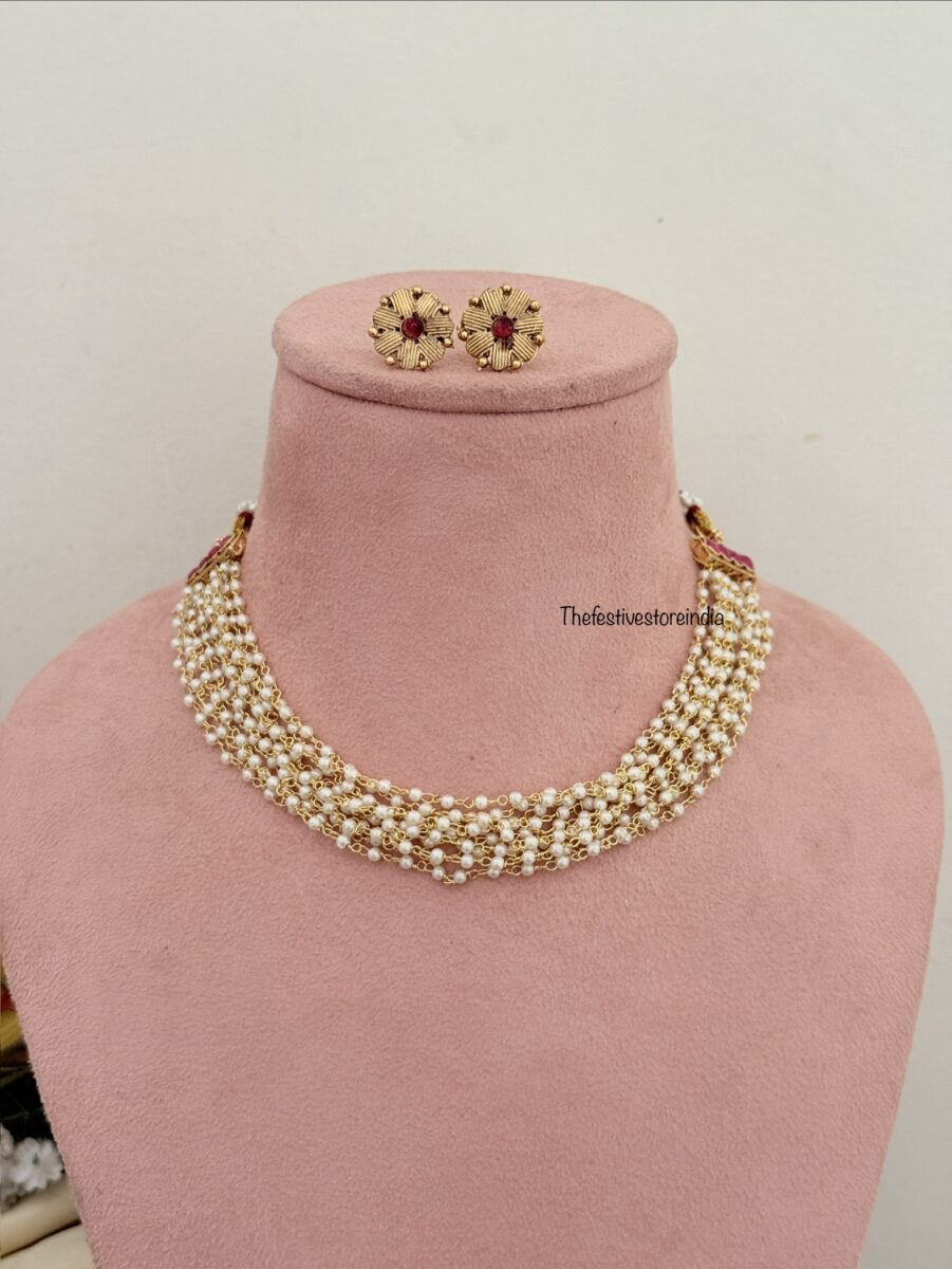 Short pearls necklace set