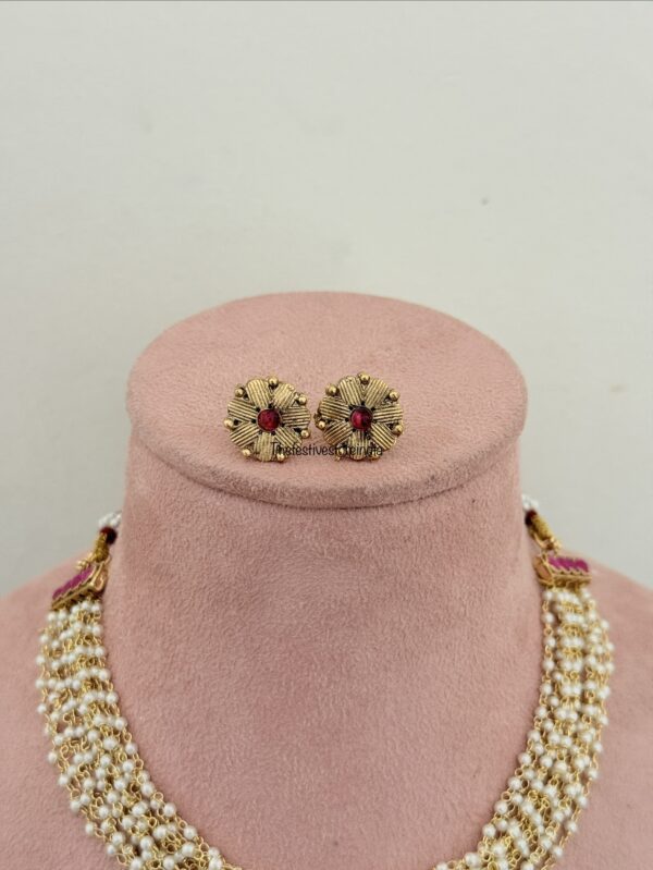 Short pearls necklace set