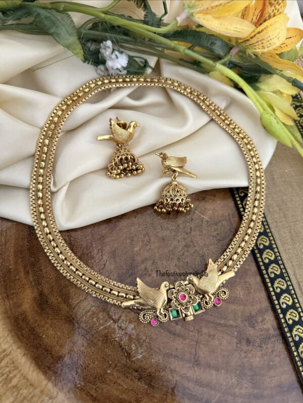 Overall Bird necklace set | Worn around the neck