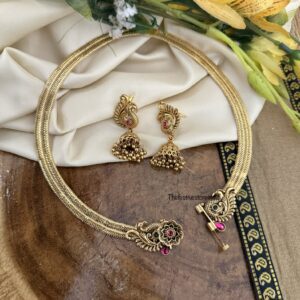 Overall Navilu necklace set | Worn around the neck