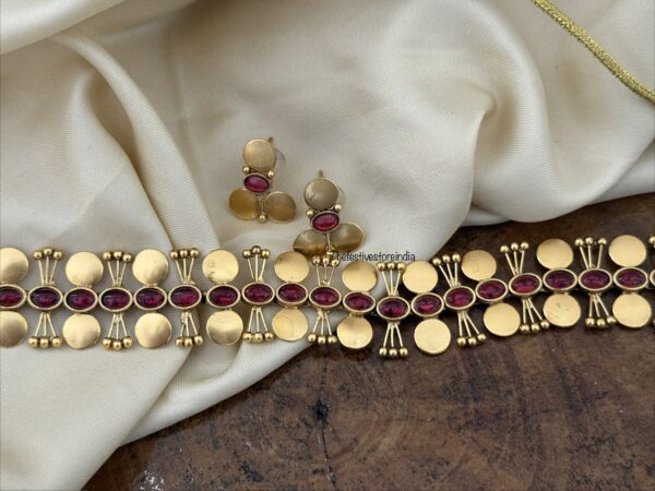 Non idol kaasu Red stone choker set