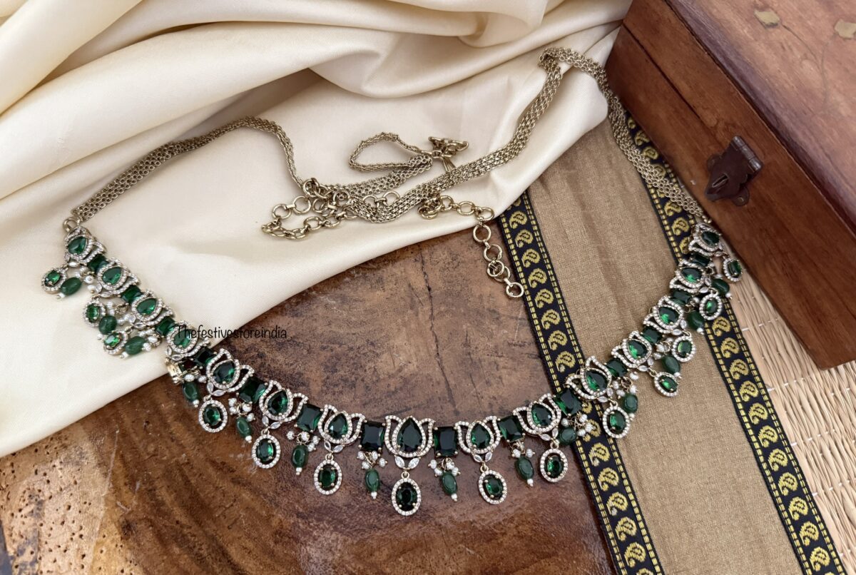Victorian polish emerald stone Waist / Hip chain | Bridal | Bridesmaid