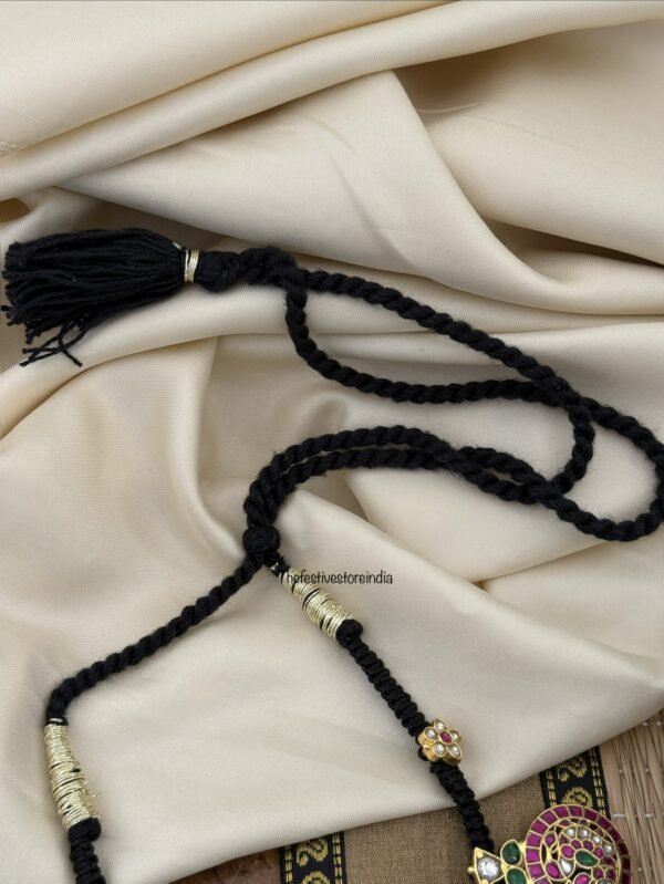 Classic Navilu Jadau black thread necklace - Rubyrose stones