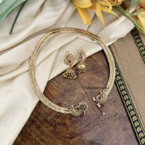 Overall Navilu necklace set | Worn around the neck