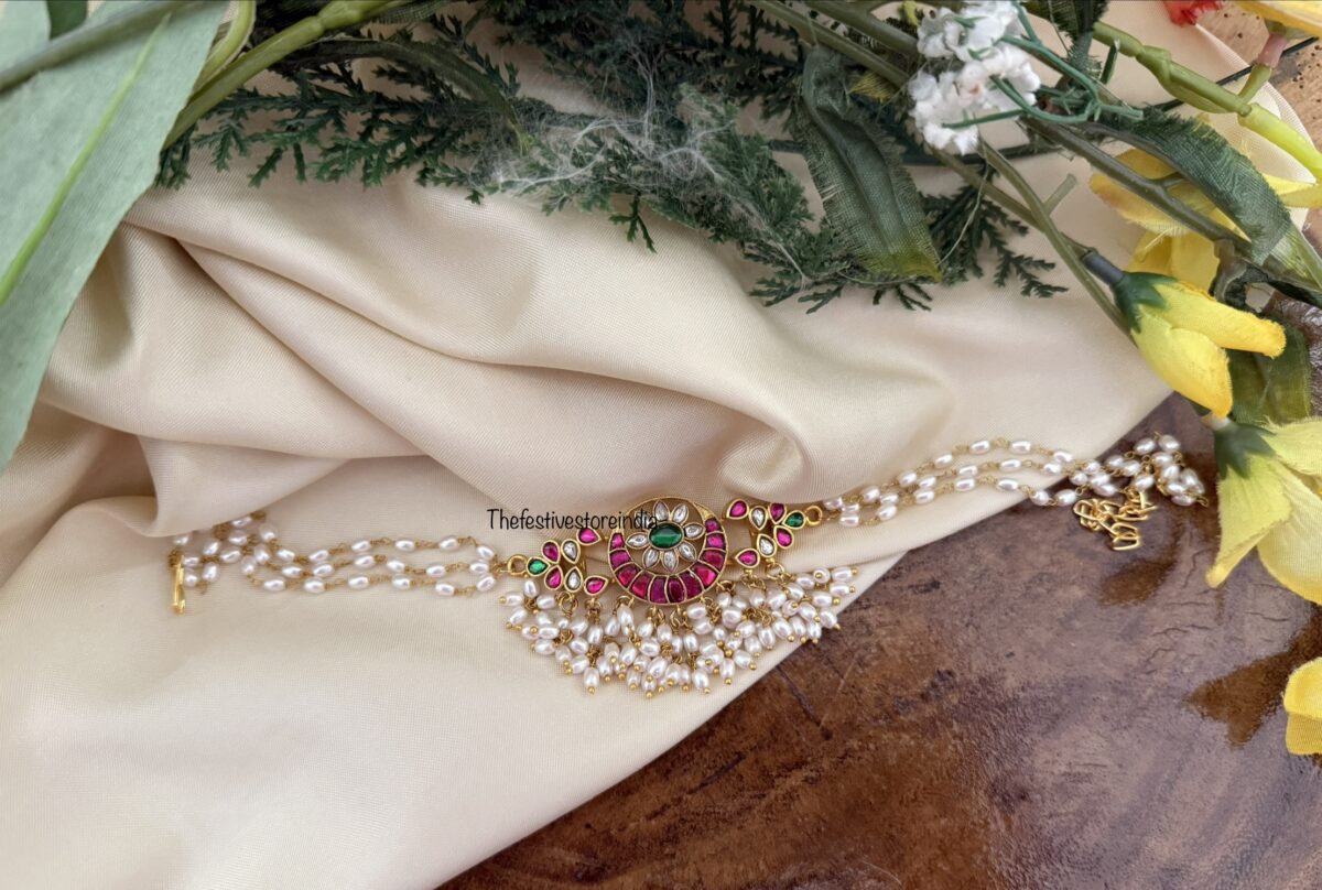 Jadau Simple motif with rice pearls choker