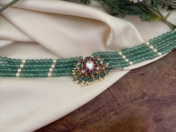 Jadau green beads pendant choker