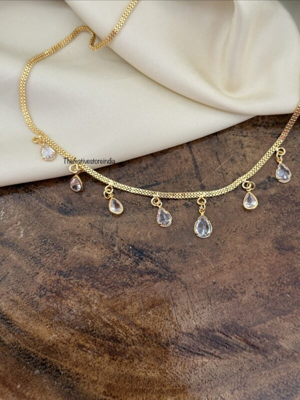 Micro gold 42cms white droplets chain