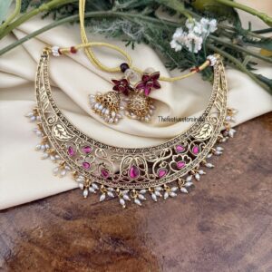 Contemporary carved Jadau look alike hasli with jhumka