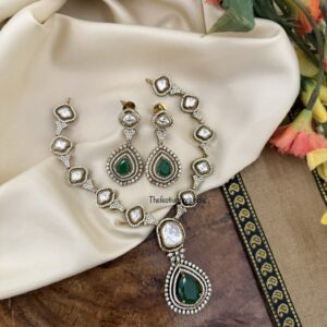 Moissanite and emerald stone Victorian drop pendant set