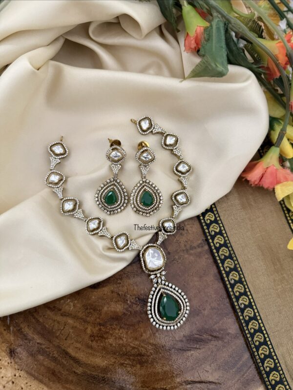 Moissanite and emerald stone Victorian drop pendant set