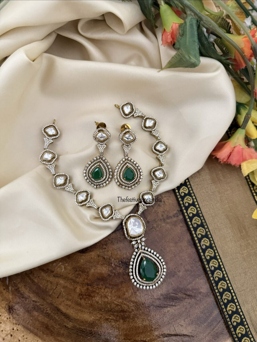 Moissanite and emerald stone Victorian drop pendant set