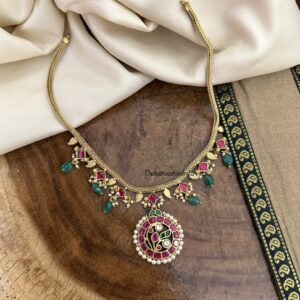 Simple pendant Jadau necklace