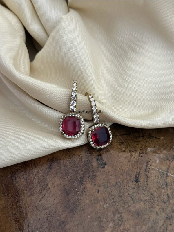 Simple victorian hook style earrings - Ruby