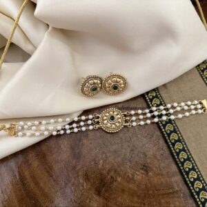 Pearls pendant choker set