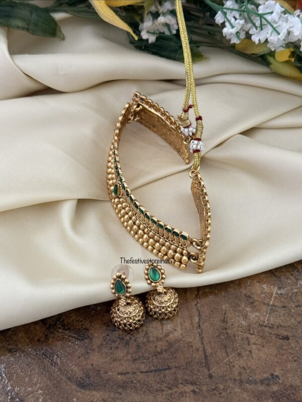 Vajratik set - Green stone