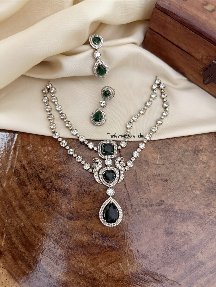 Classic 2 layer Victorian necklace set