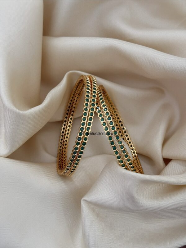 Set of 4 classic Green stone bangles
