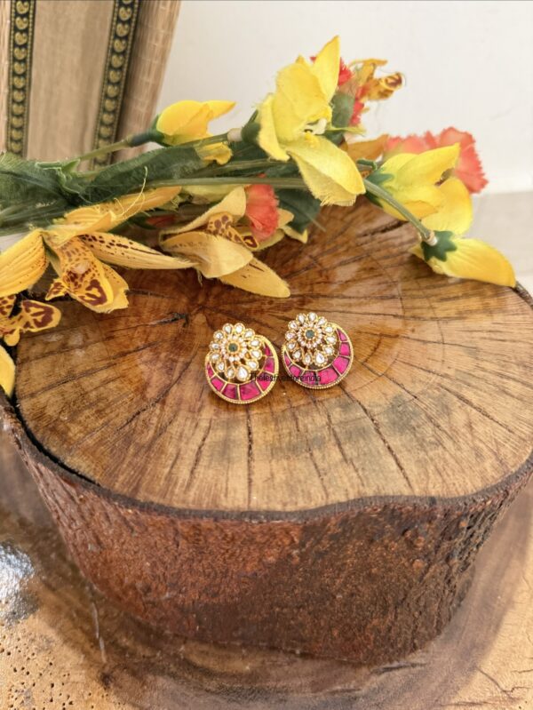 Jadau studs | Simple