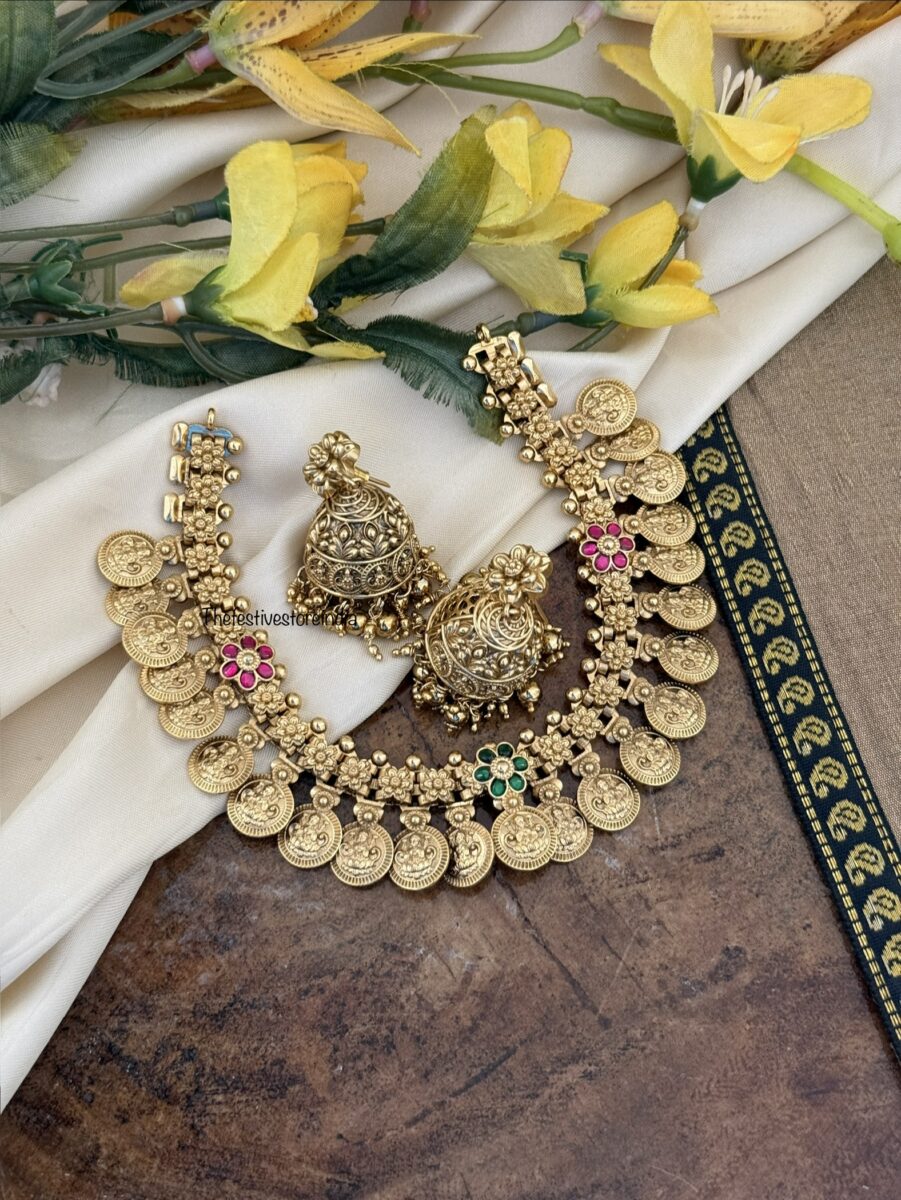 Lakshmi kaasu bottu necklace with jhumkas | Bridal