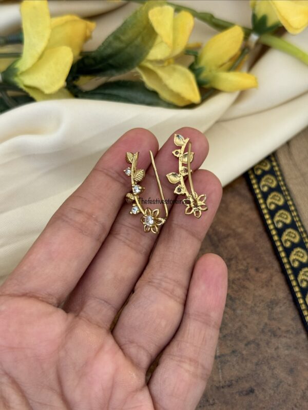 AD leafy earcuff