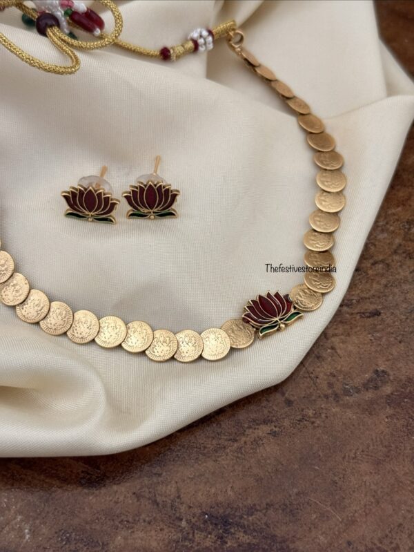 Lotus kaasu necklace set
