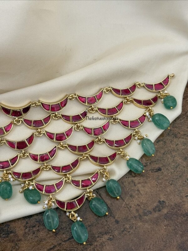 Trending Jadau half moon/chand choker set