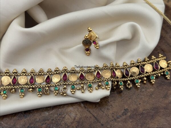 Budgeted lakshmi kaasu red green stone choker set