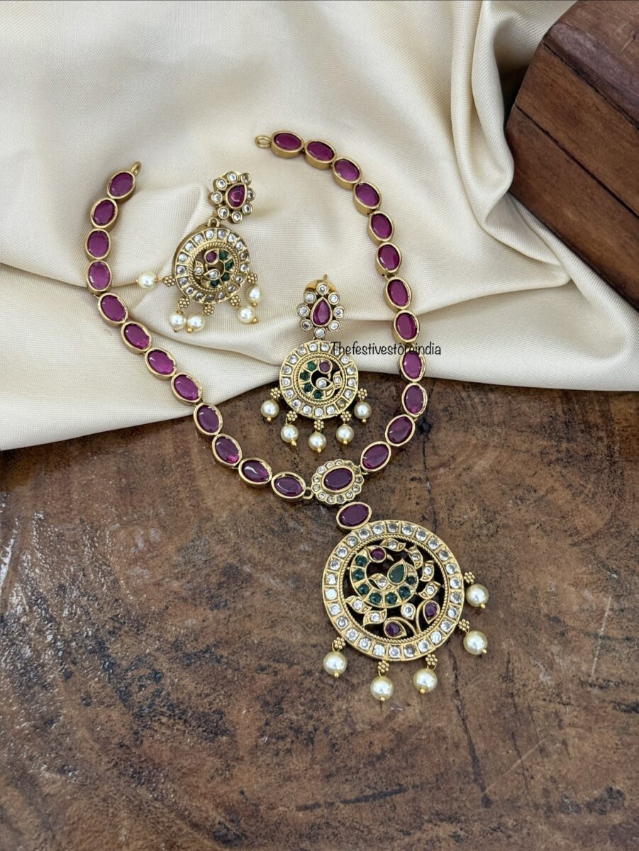 Attigai style navilu necklace set