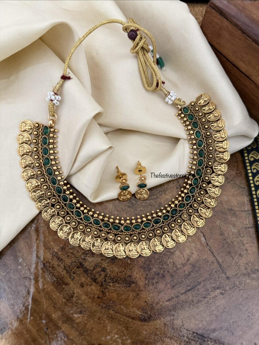 Classic kaasu green stone necklace set