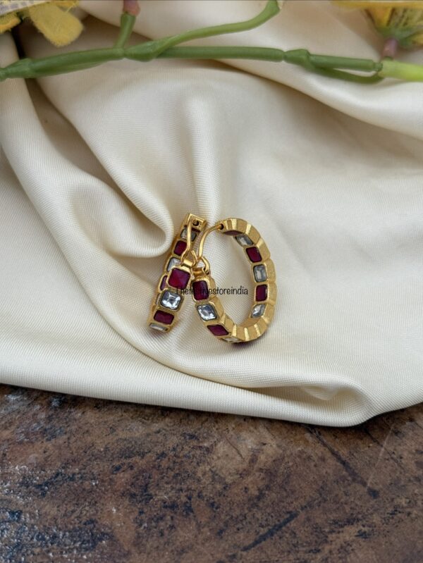 Jadau red white hoops