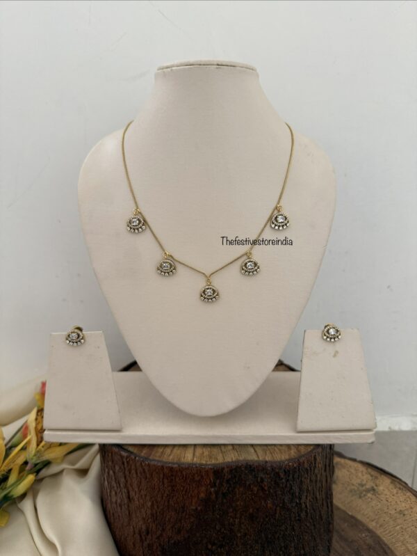 40cms Dainty diamonds necklace set