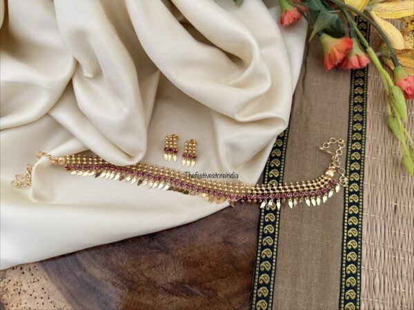 Micro gold Elakkathali stone choker with screwback earrings | Kerala Style