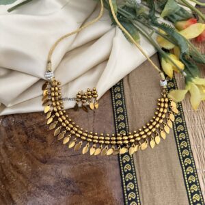 Antique all gold Elakkathali choker necklace set