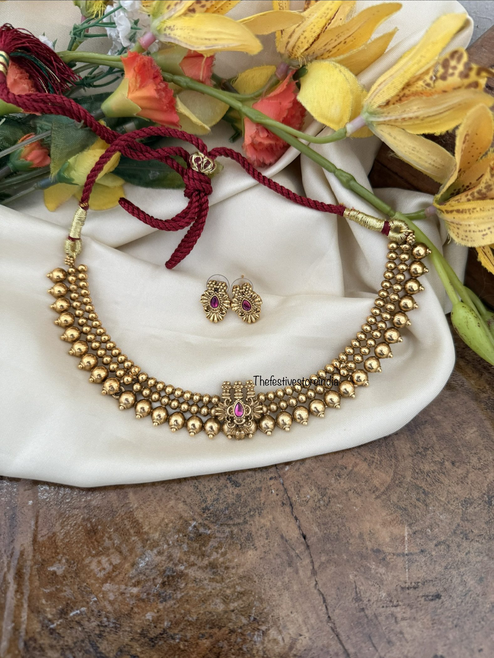 Antique non idol necklace set