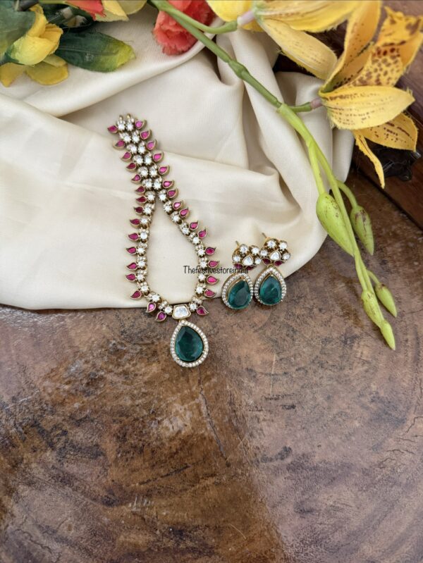 Turquoise, Rubyrose and moissanite stone Jadau necklace set