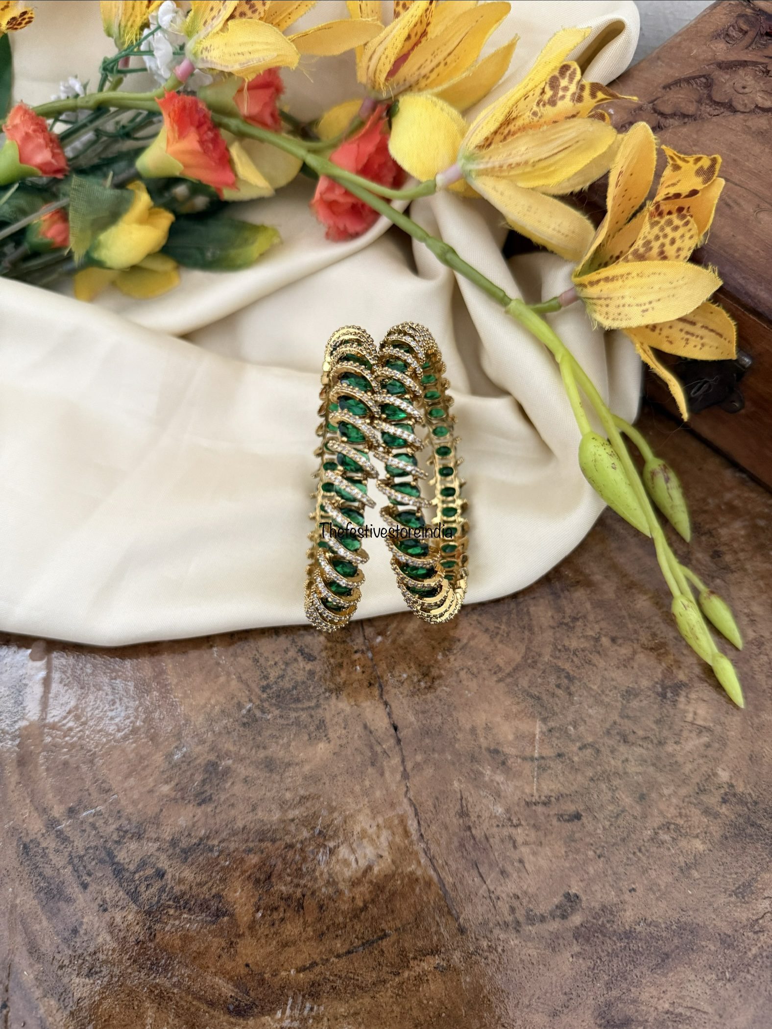 Set of 2 Green designer diamonds bangles