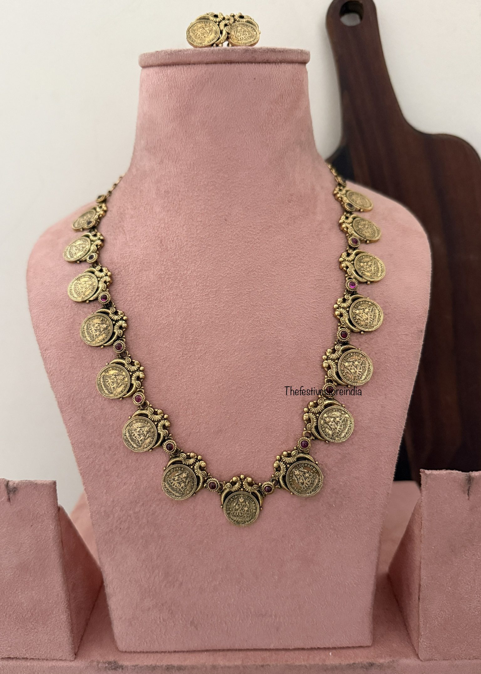 V2 Antique polish premium designer kaasu haara with screwback earrings | 33cms