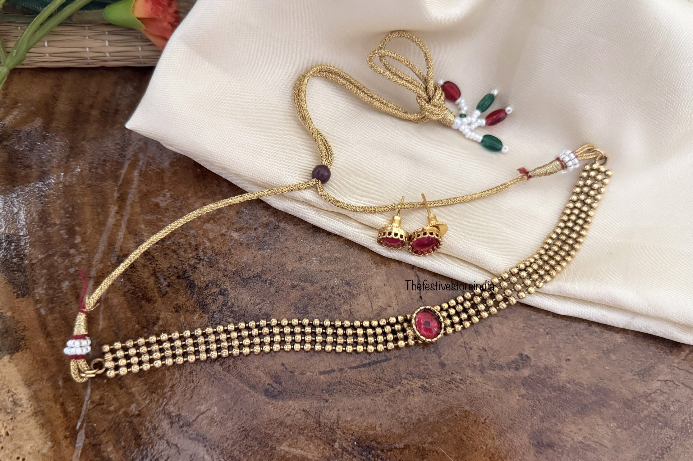 Simple red stone choker set